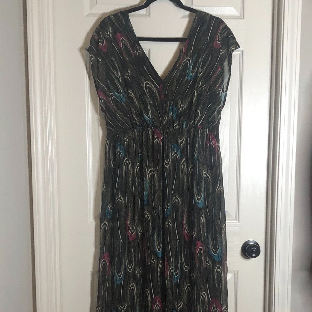 Lane Bryant black floral v neck v back cap sleeve‎ fully lined maxi dress 14/16